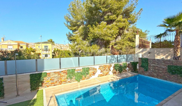 Resale - Villa - Orihuela Costa - Costa Blanca