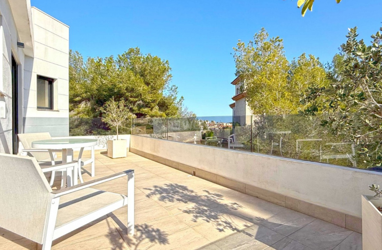 Resale - Villa - Orihuela Costa - Costa Blanca