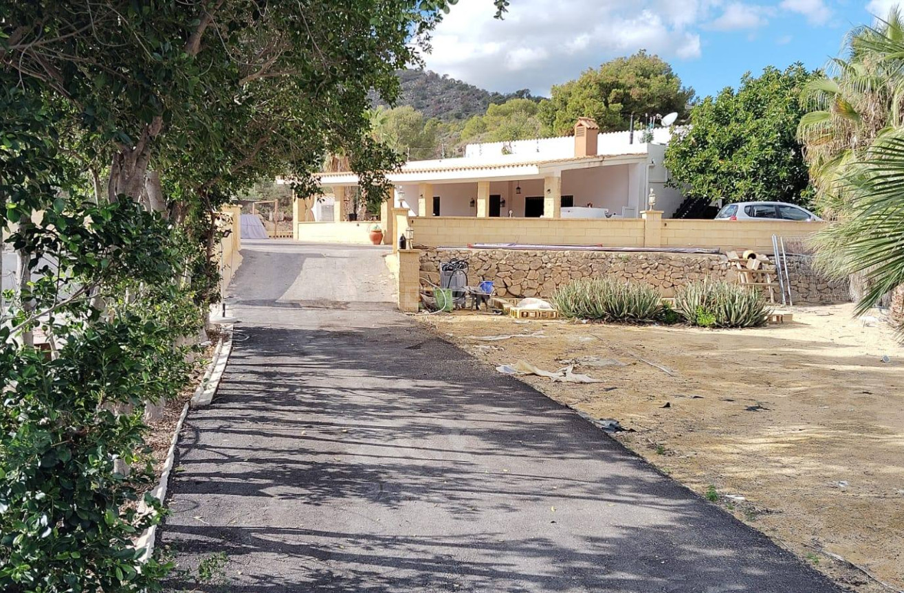 Resale - Villa - Villajoyosa - Costa Blanca