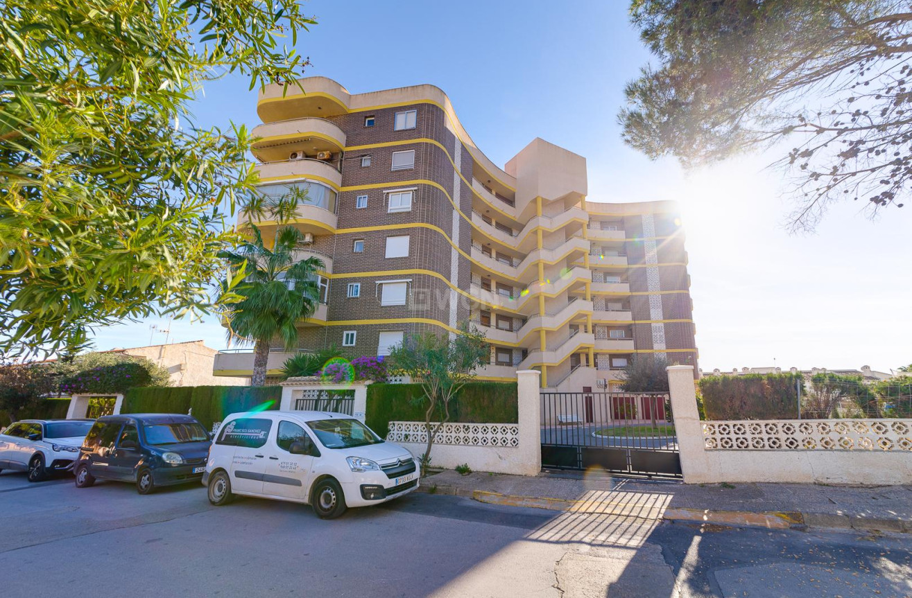 Resale - Apartment / flat - Orihuela Costa - Costa Blanca