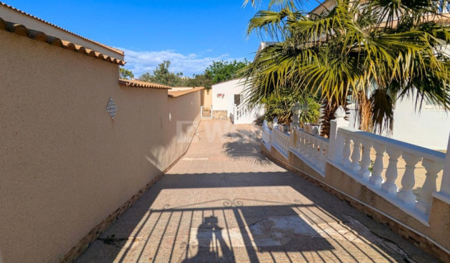 Odsprzedaż - Villa - Ciudad Quesada - Costa Blanca