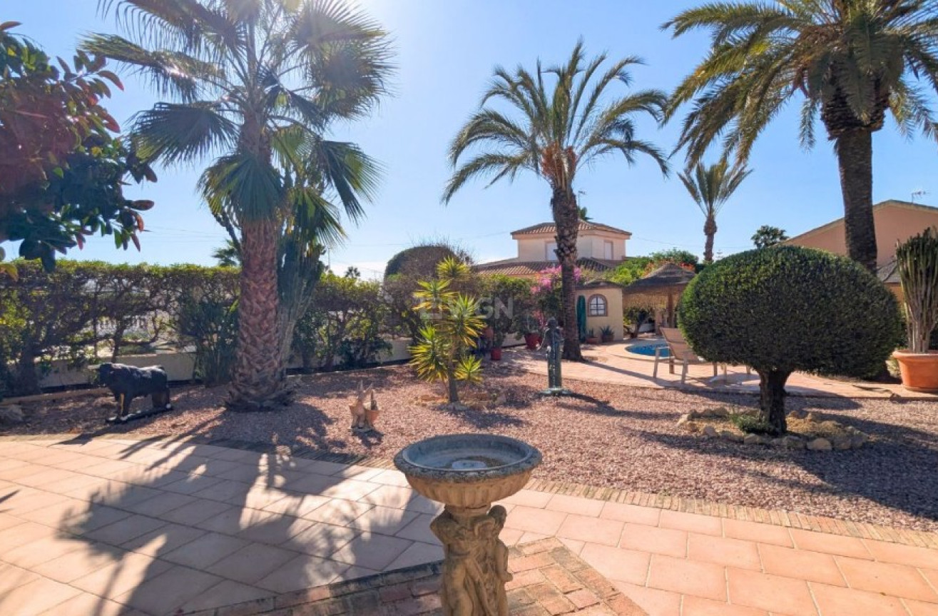 Odsprzedaż - Villa - Ciudad Quesada - Costa Blanca