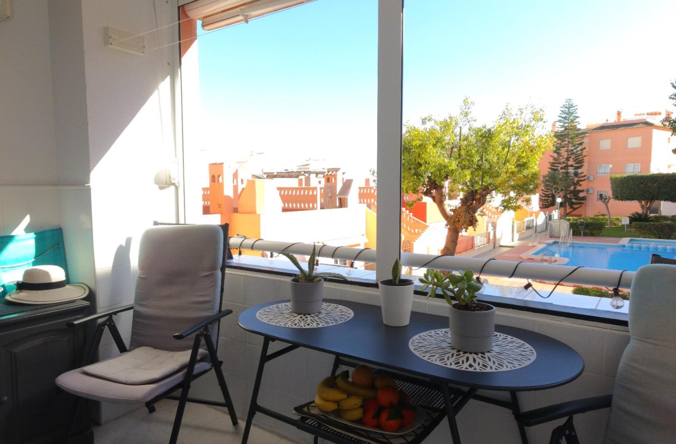 Reventa - Apartamento / piso - Torrevieja - La Mata