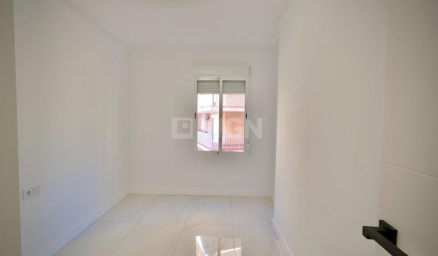 Reventa - Apartamento / piso - Torrevieja - Costa Blanca