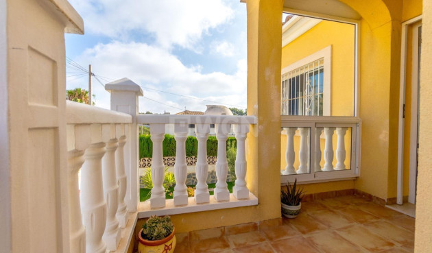 Reventa - Villa - Orihuela Costa - Villamartín