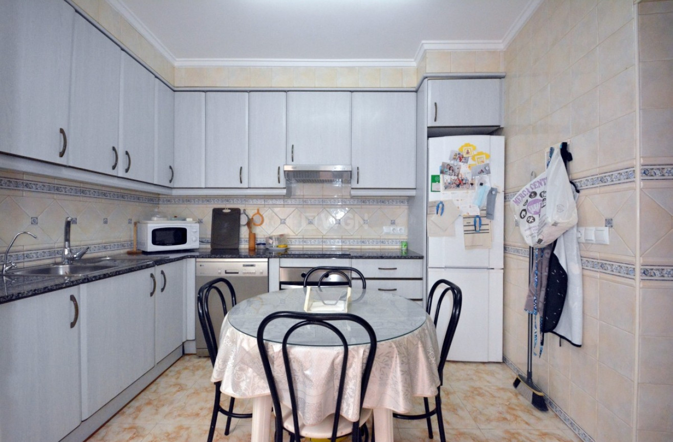 Resale - Apartment / flat - Guardamar del Segura - Costa Blanca