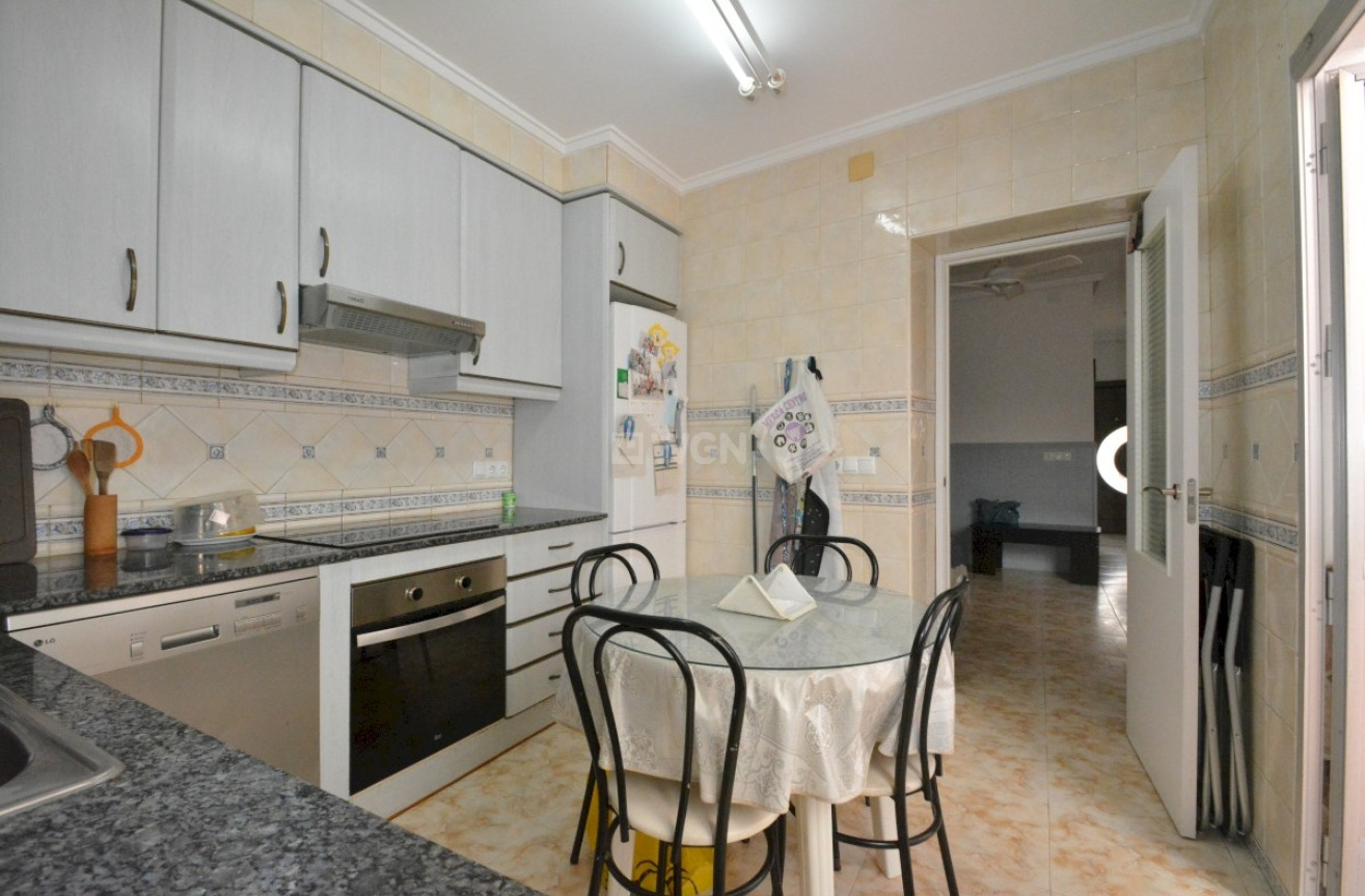 Resale - Apartment / flat - Guardamar del Segura - Costa Blanca