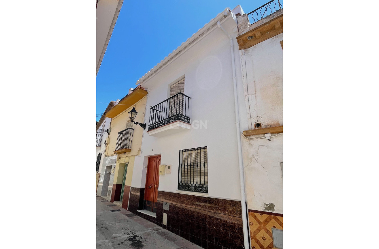 Resale - Townhouse - Vélez-Málaga - Costa del Sol