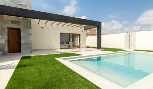 Obra nueva - Villa - Torrevieja - Los Altos