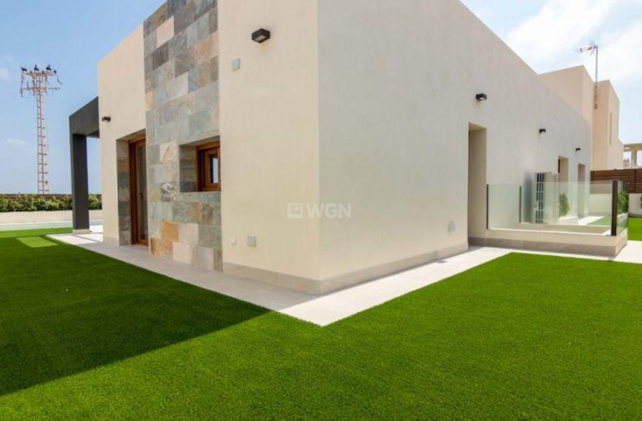 Nowy budynek - Villa - Torrevieja - Los Altos