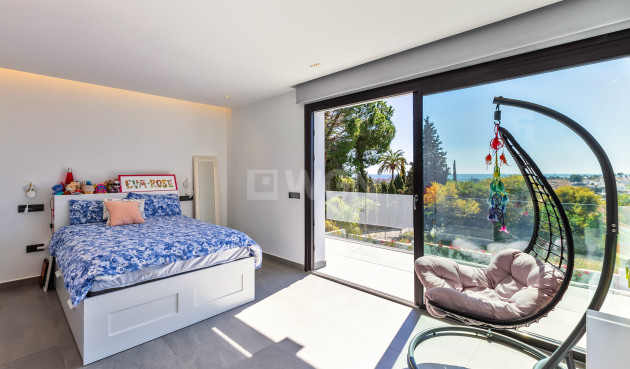 Resale - Villa - El Paraíso, Estepona - Costa del Sol