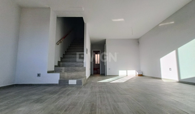 Odsprzedaż - Kamienica - La Romana - Inland