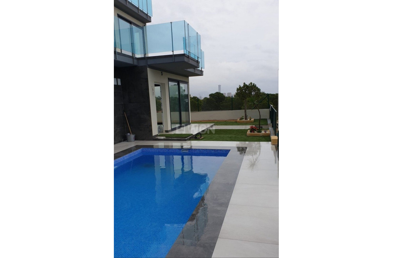 Obra nueva - Villa - Finestrat - Campana Garden