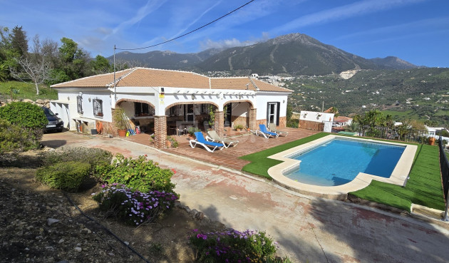 Wiederverkauf - Villa - Alcaucín - Inland