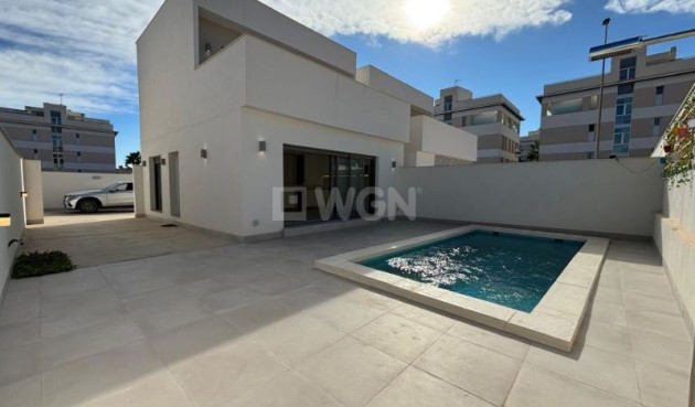 Resale - Villa - Orihuela Costa - Costa Blanca