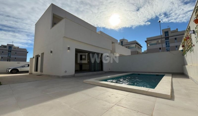 Resale - Villa - Orihuela Costa - Costa Blanca