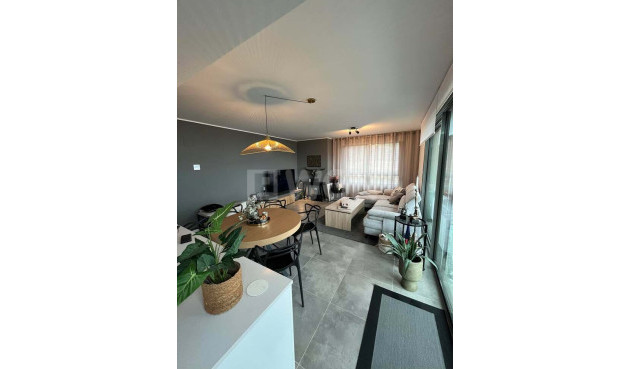 Resale - Apartment / flat - Finestrat