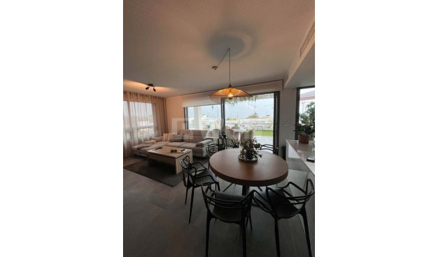 Resale - Apartment / flat - Finestrat