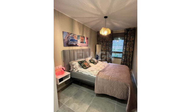 Resale - Apartment / flat - Finestrat