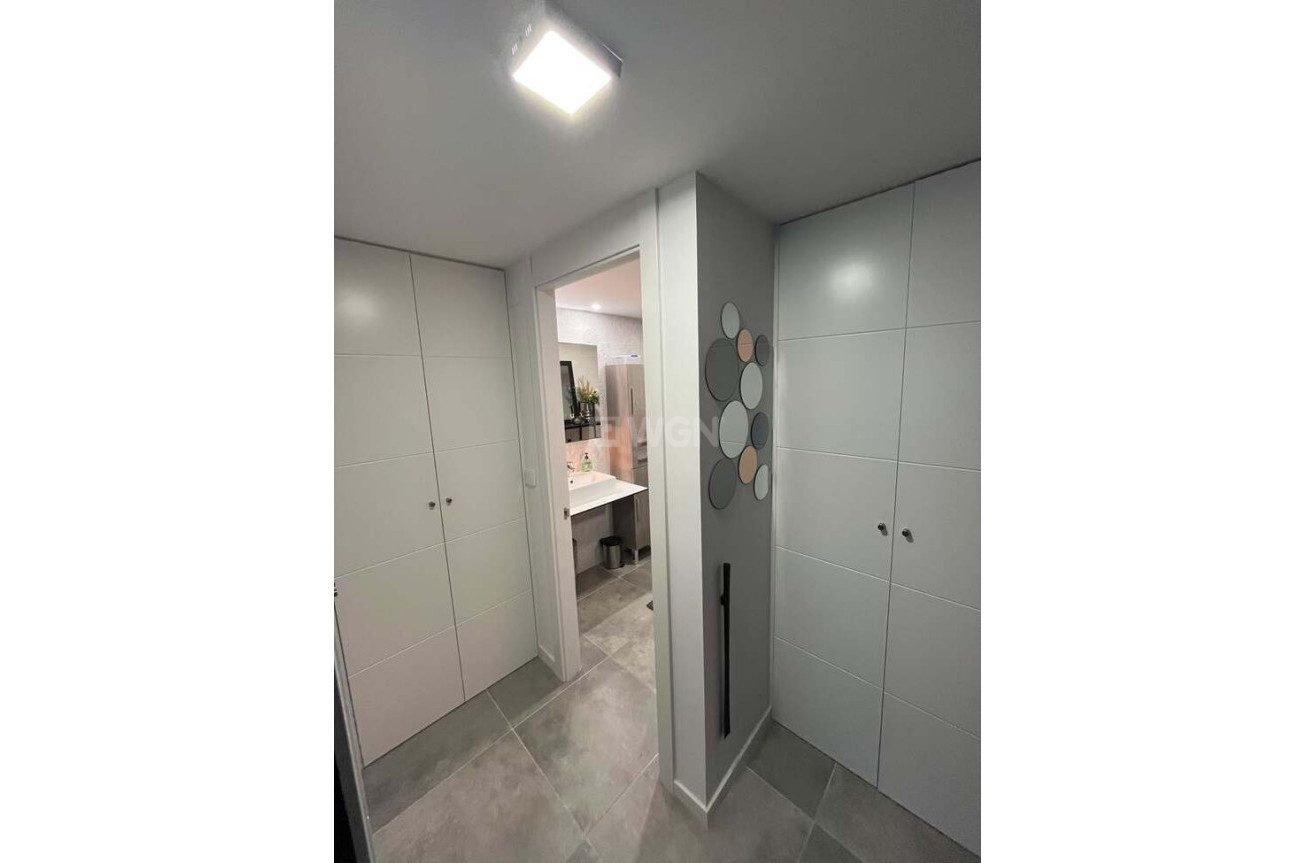 Resale - Apartment / flat - Finestrat