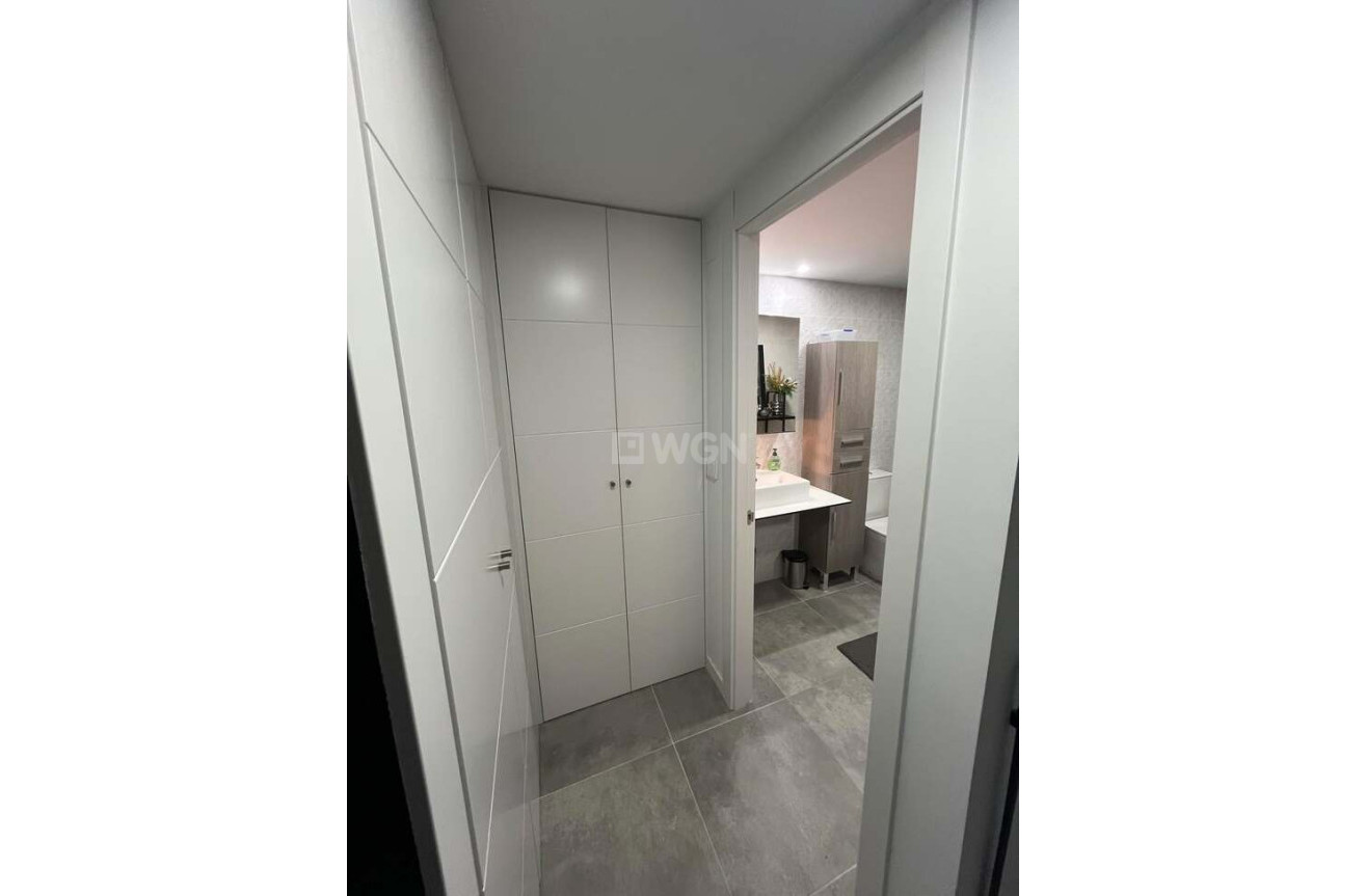 Resale - Apartment / flat - Finestrat