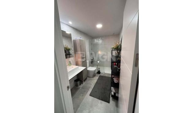 Resale - Apartment / flat - Finestrat