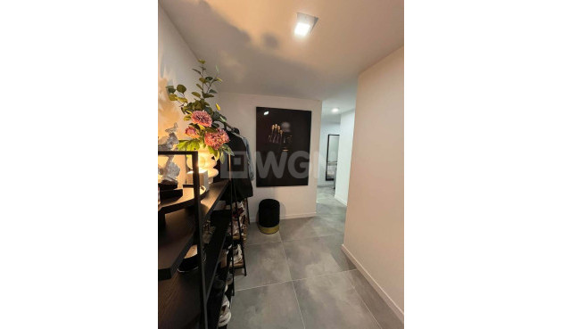 Resale - Apartment / flat - Finestrat