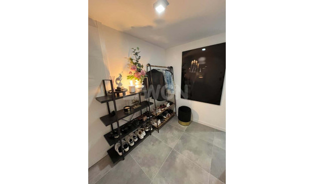 Resale - Apartment / flat - Finestrat