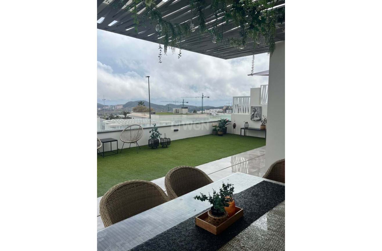 Resale - Apartment / flat - Finestrat