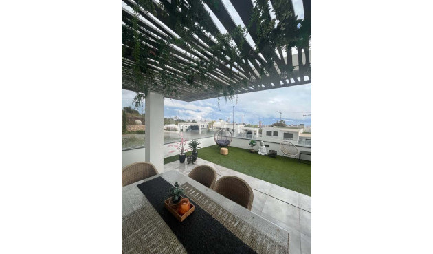 Resale - Apartment / flat - Finestrat