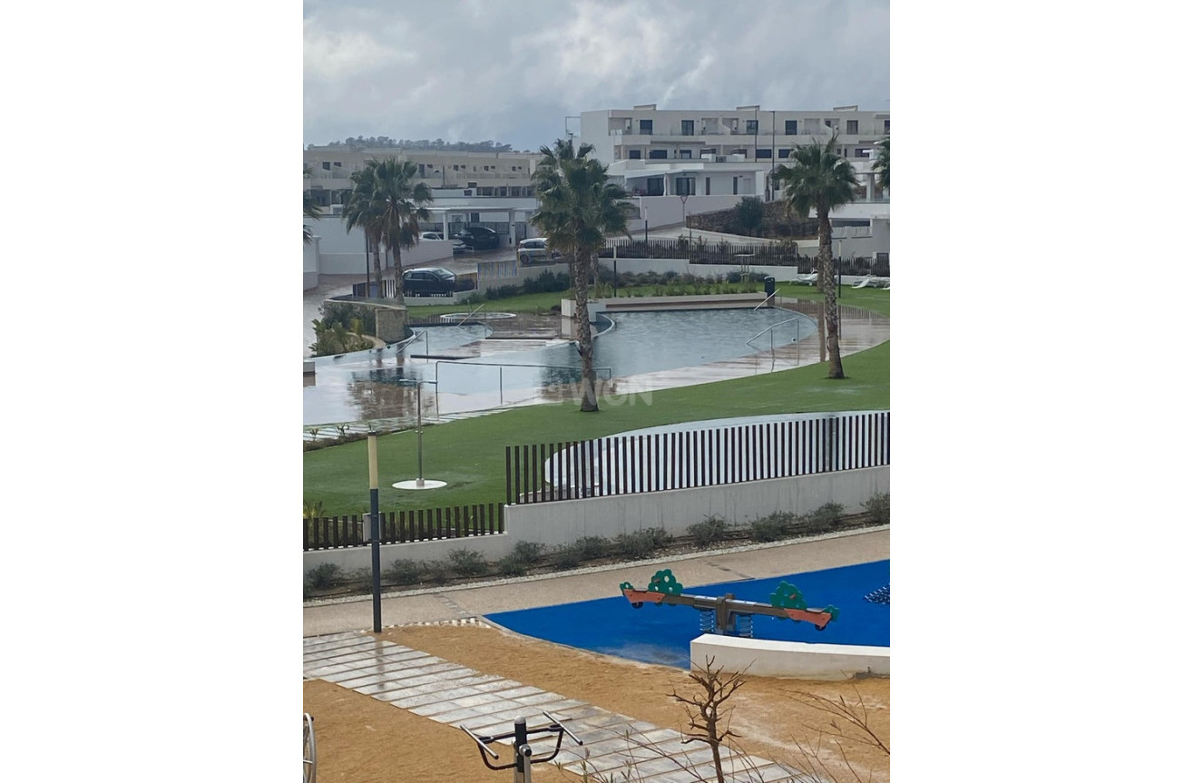 Resale - Apartment / flat - Finestrat