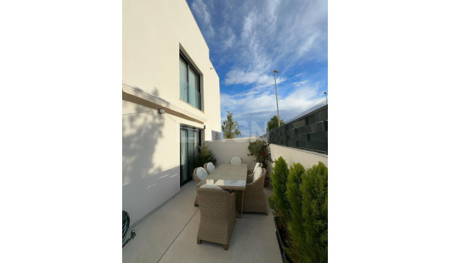 Reventa - Villa - Benijofar