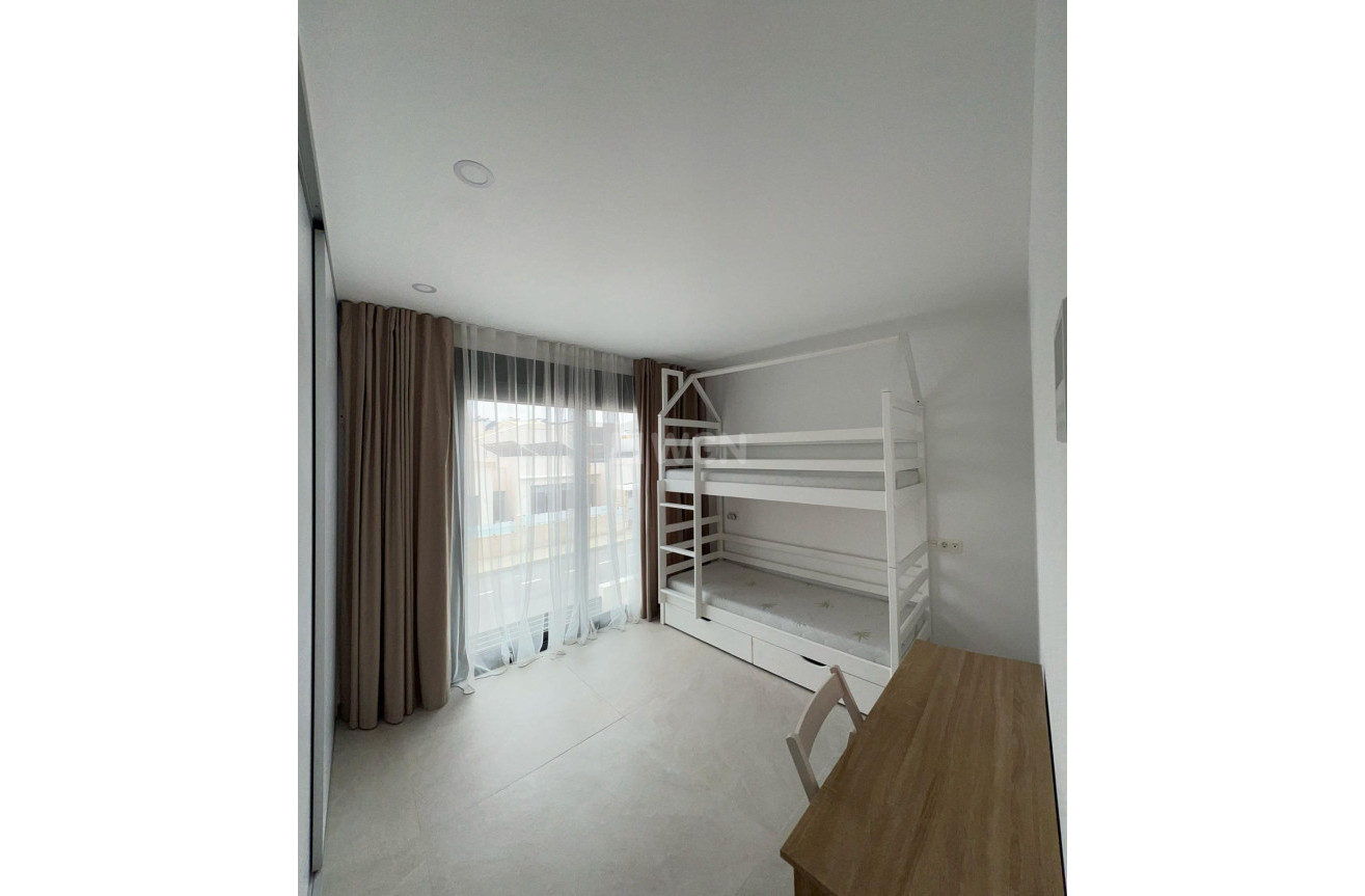 Reventa - Villa - Benijofar