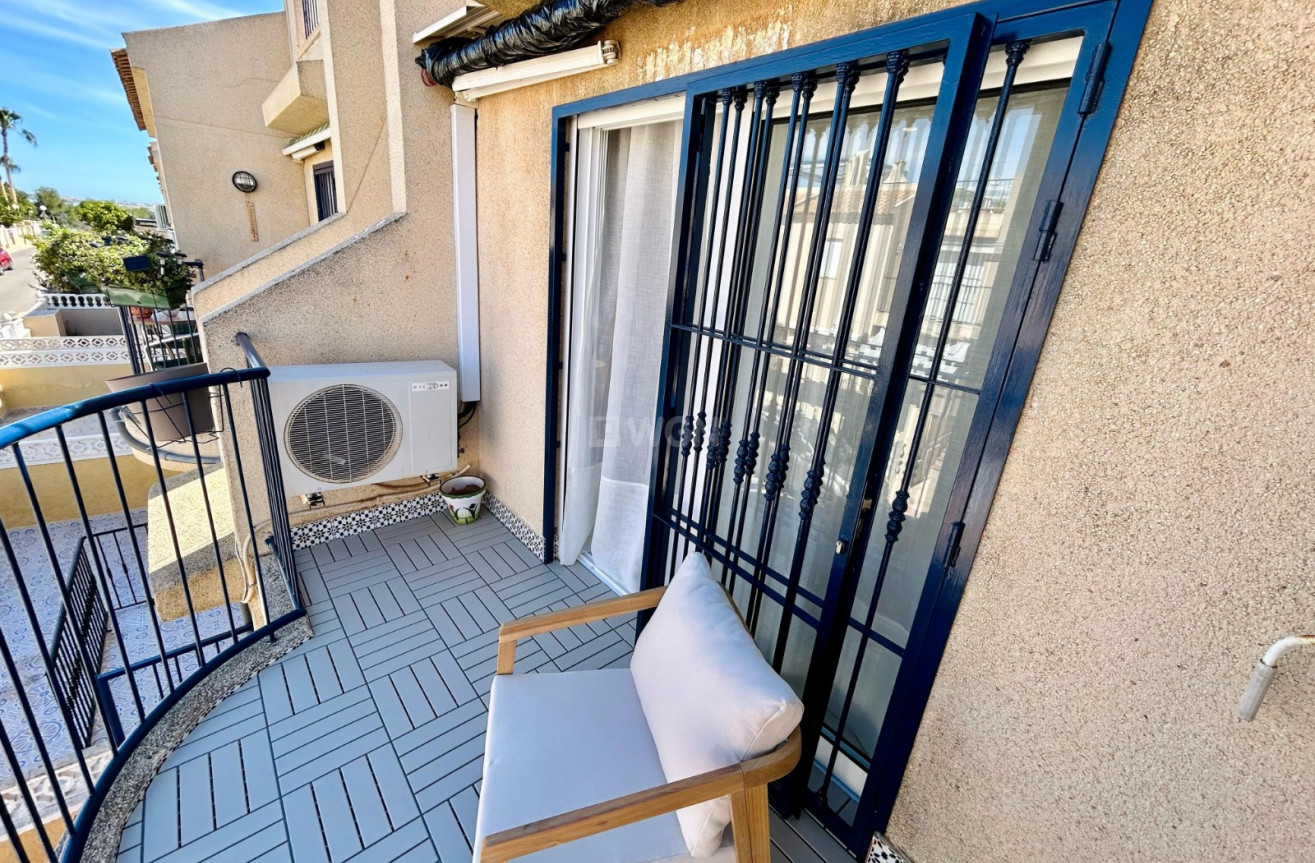 Odsprzedaż - Mieszkanie w bloku - Torrevieja - Costa Blanca
