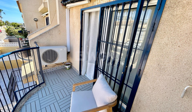 Odsprzedaż - Mieszkanie w bloku - Torrevieja - Costa Blanca