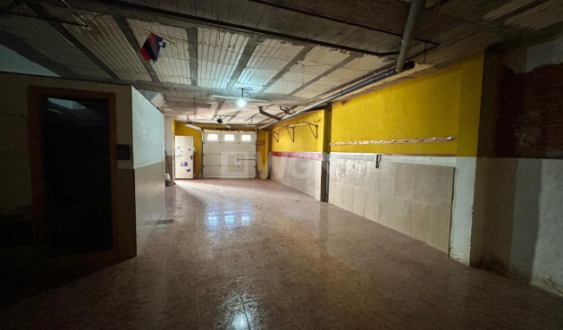 Odsprzedaż - Kamienica - Los Alcázares