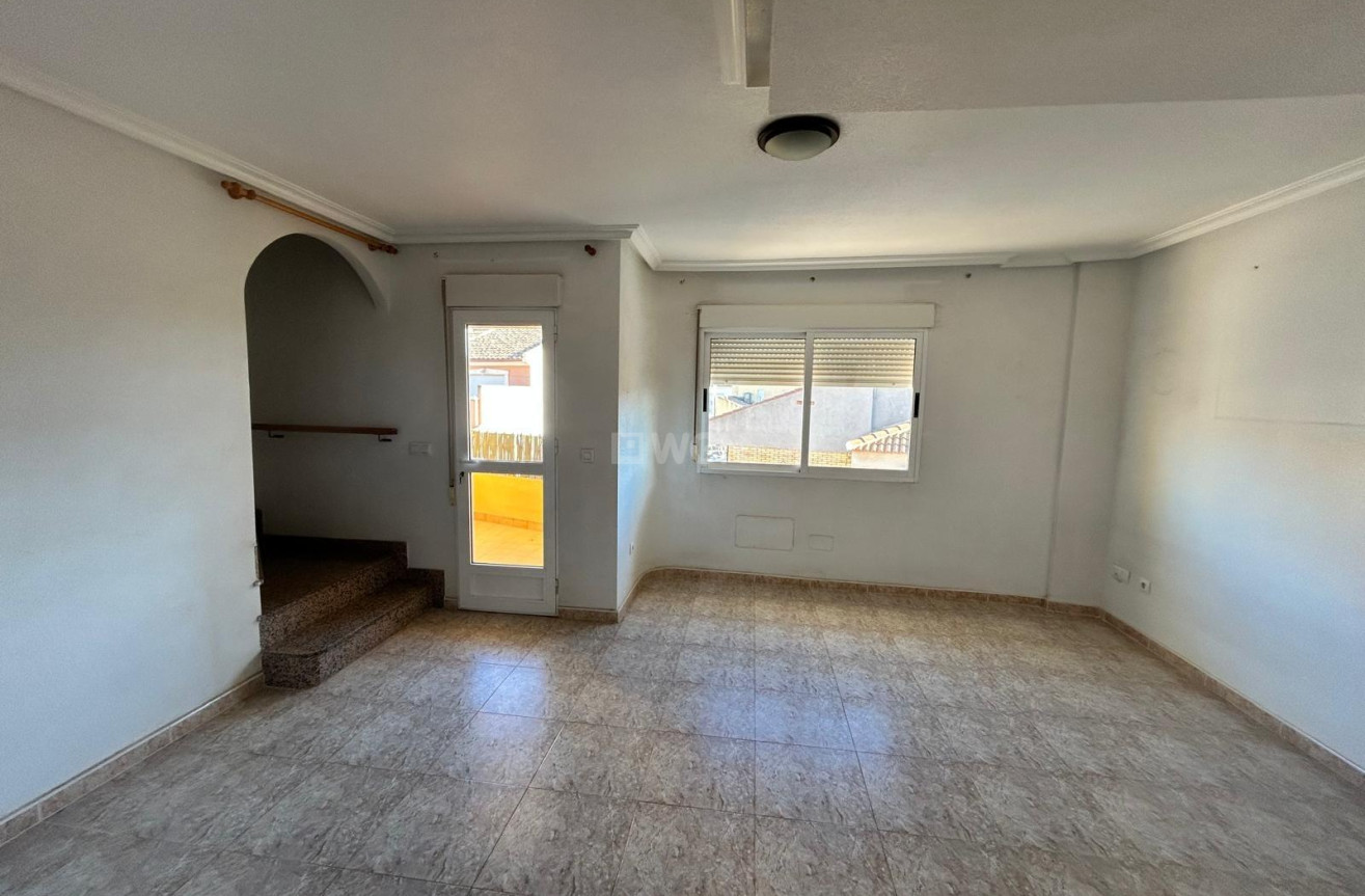 Odsprzedaż - Kamienica - Los Alcázares