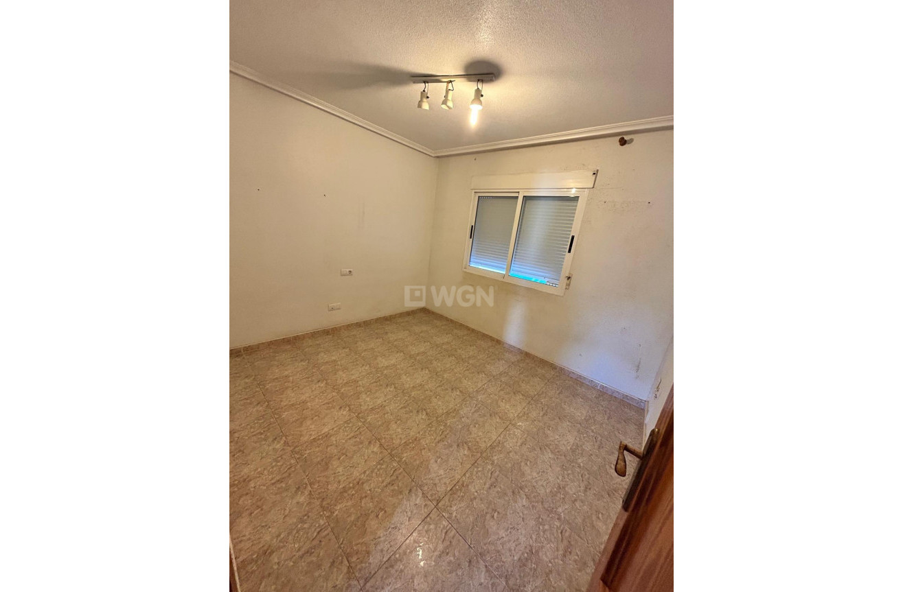 Odsprzedaż - Kamienica - Los Alcázares