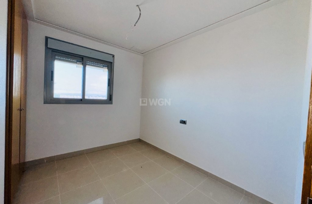 Odsprzedaż - Mieszkanie w bloku - La Mata - Costa Blanca