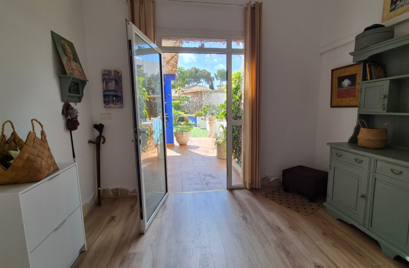 Odsprzedaż - Villa - Torrevieja - Costa Blanca