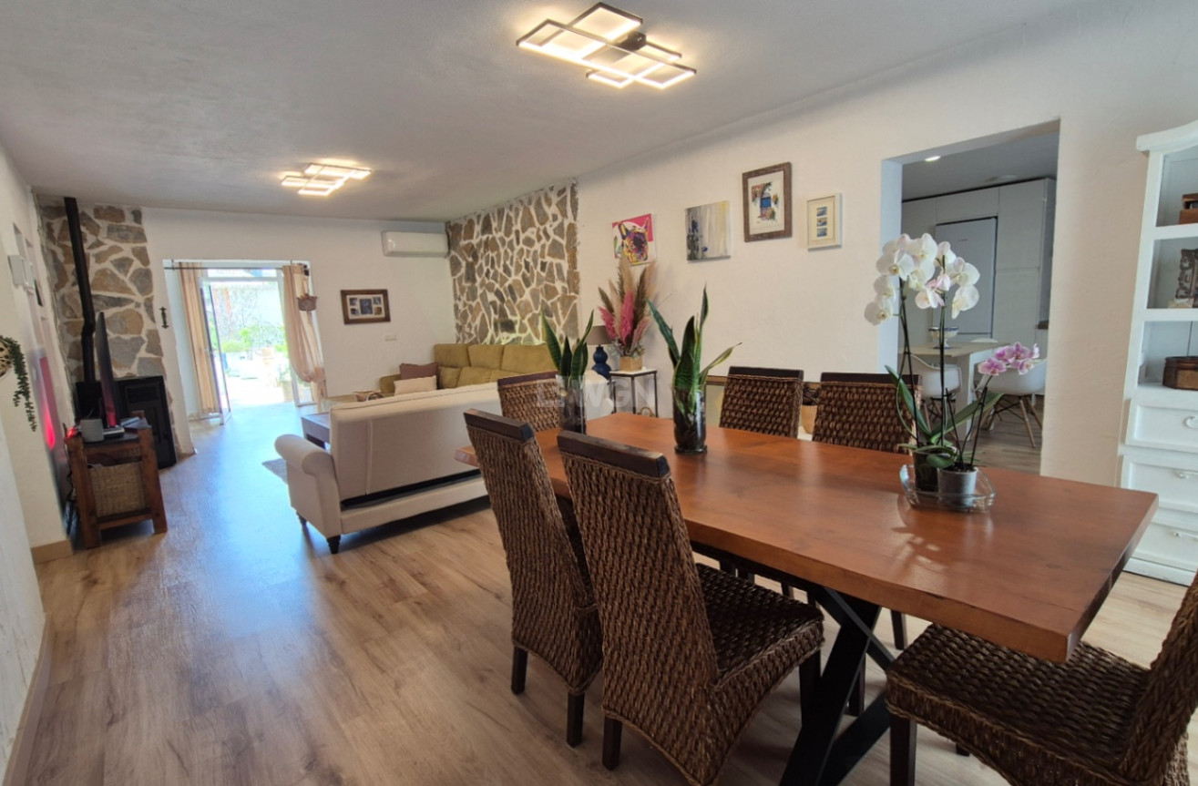 Odsprzedaż - Villa - Torrevieja - Costa Blanca