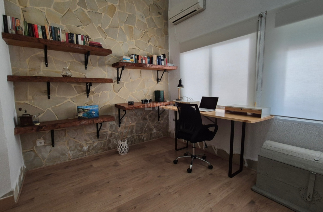 Odsprzedaż - Villa - Torrevieja - Costa Blanca