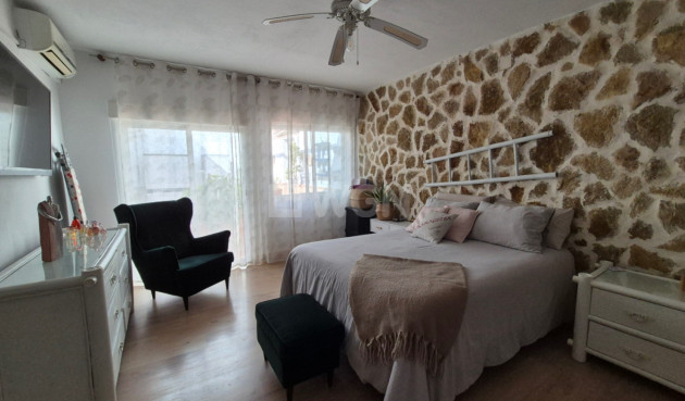 Odsprzedaż - Villa - Torrevieja - Costa Blanca