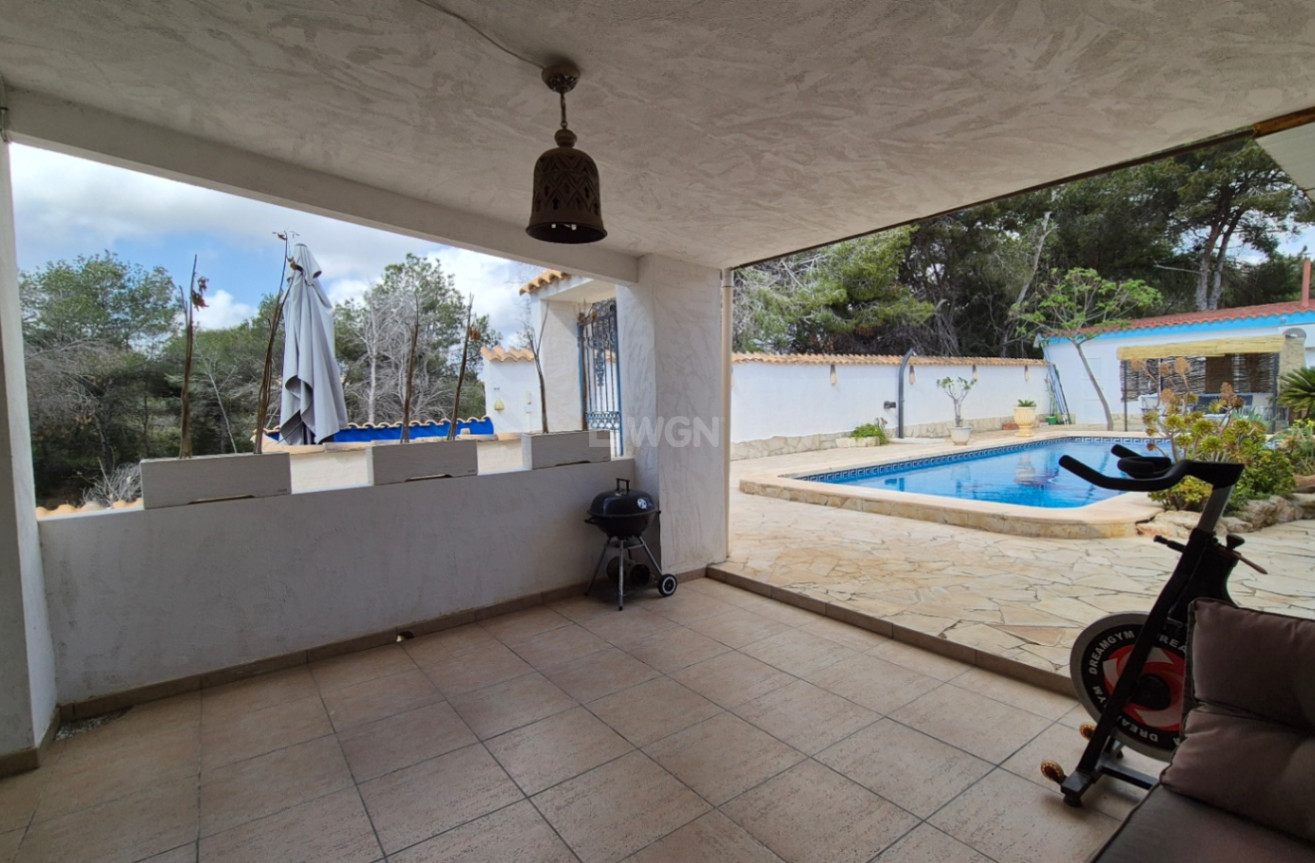 Odsprzedaż - Villa - Torrevieja - Costa Blanca
