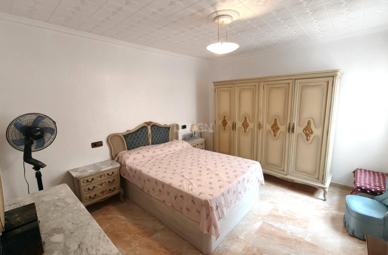 Wiederverkauf - Wohnung - Torrevieja - Centro