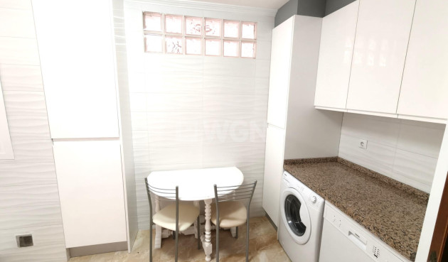 Wiederverkauf - Wohnung - Torrevieja - Centro
