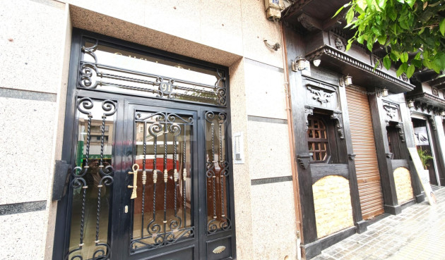 Wiederverkauf - Wohnung - Torrevieja - Centro
