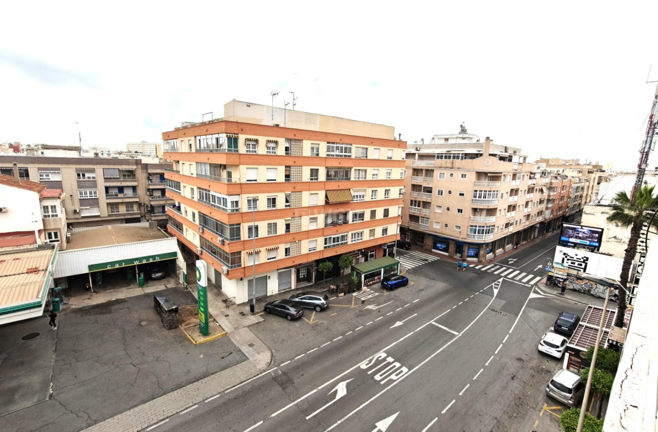 Wiederverkauf - Wohnung - Torrevieja - Centro