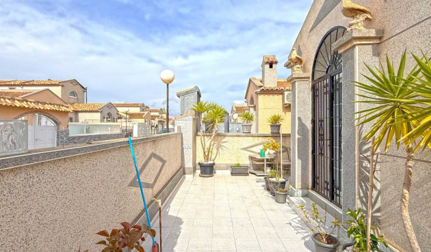 Odsprzedaż - Kamienica - Torrevieja - Costa Blanca