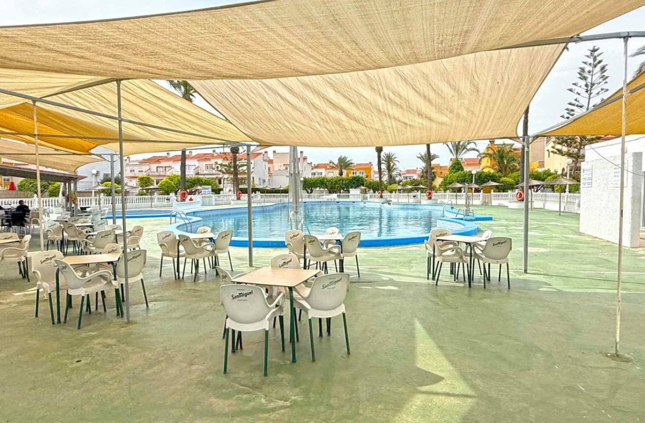 Odsprzedaż - Kamienica - Torrevieja - Costa Blanca